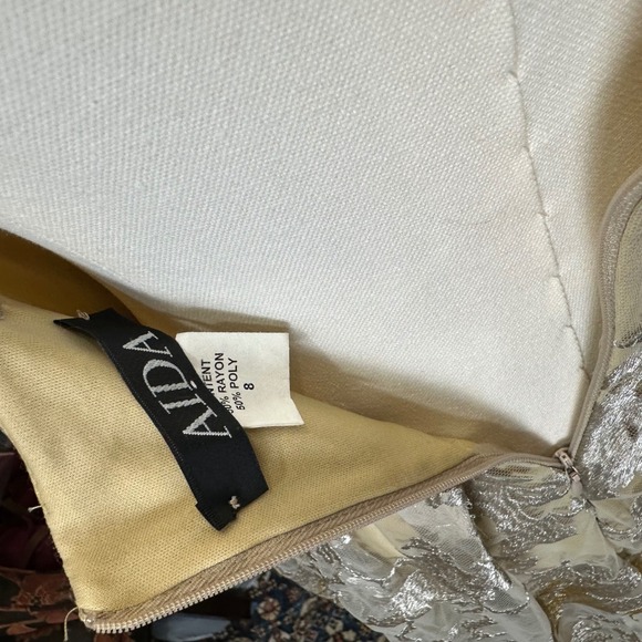 Metallic Floral Lace V-Neck Formal Gown Open Back A-Line Prom Dress Champagne - Picture 11 of 11